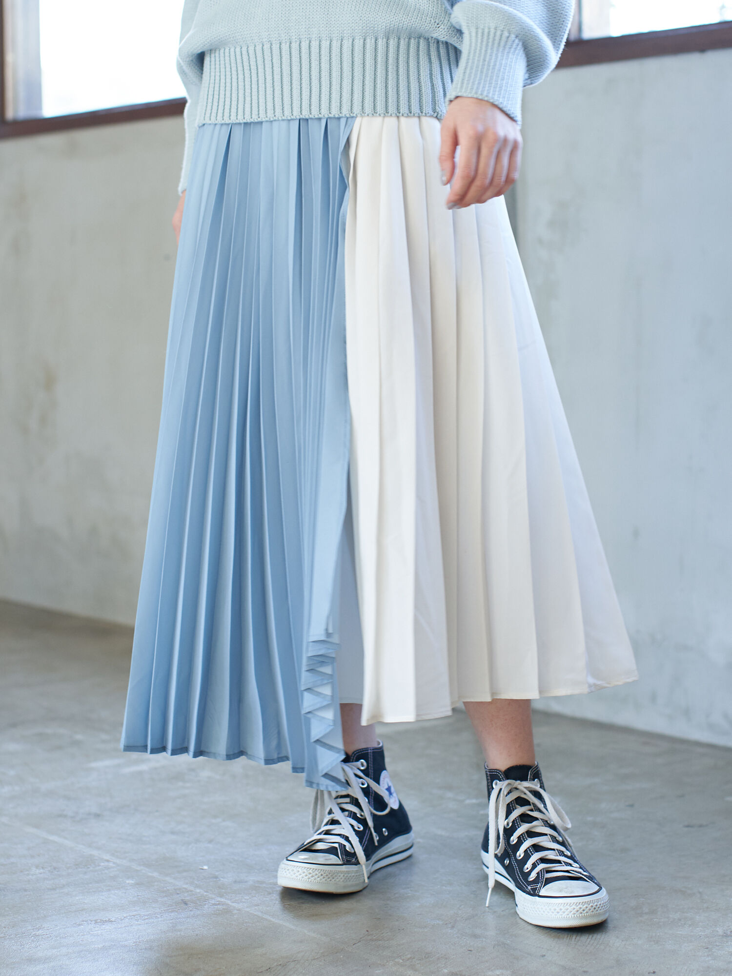 配色イレヘムプリーツスカート も定額で借りホーダイのファッションレンタルアプリmechakari