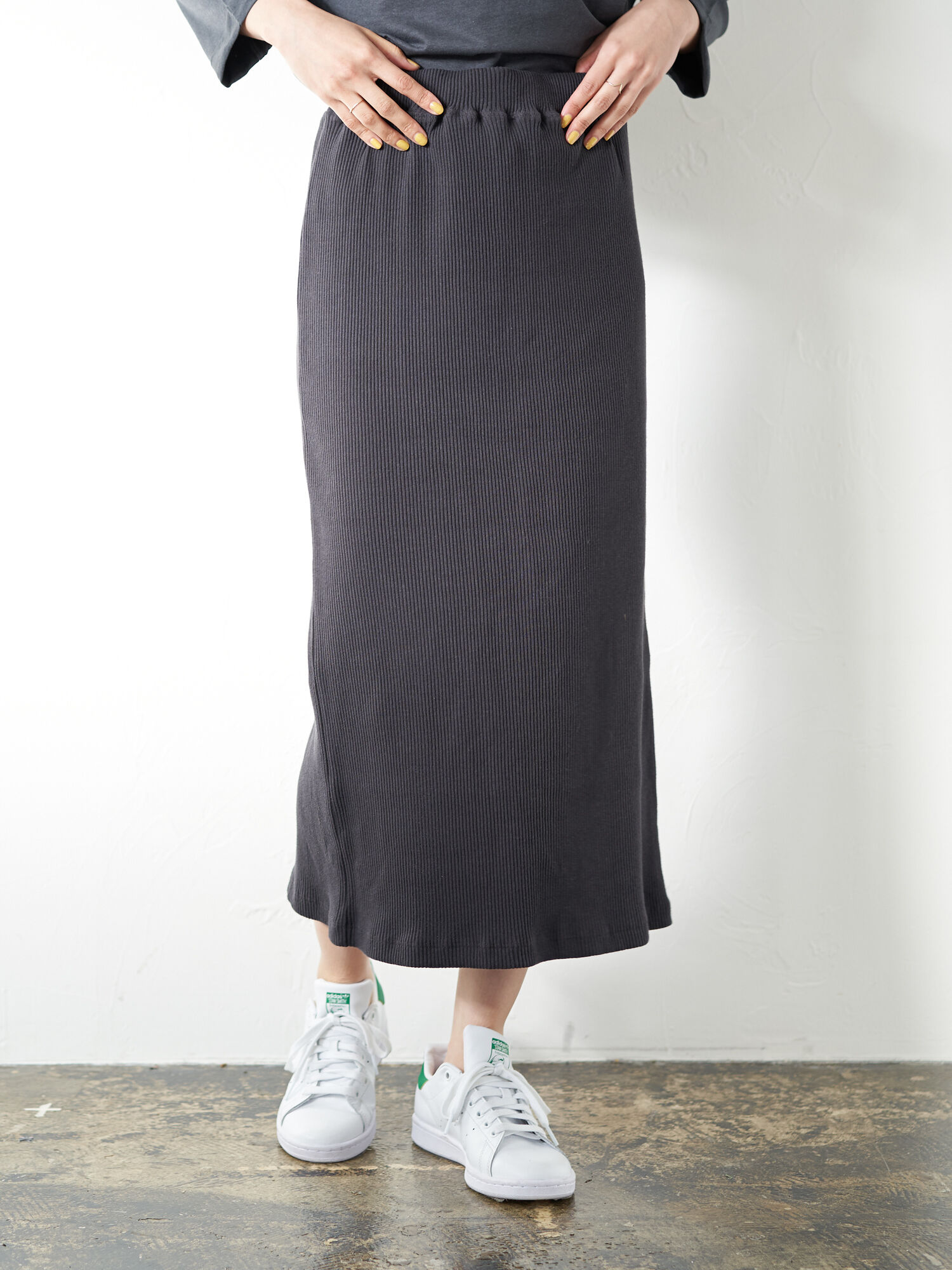 AMERICAN HOLIC(アメリカンホリック)のリブタイトロングスカート（スカート） ファッションレンタルのメチャカリ